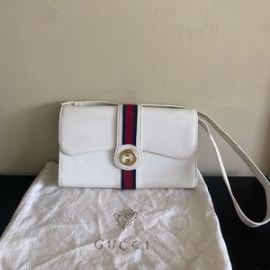 Vintage white leather Gucci purse